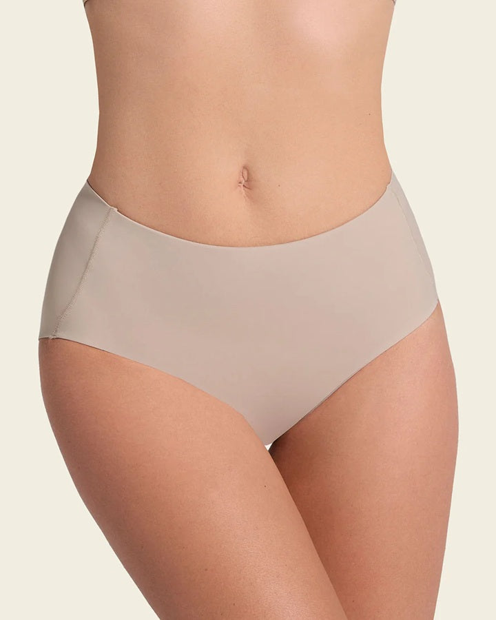 Leonisa® 12715 Seamless Mid-Rise Shaping Panty